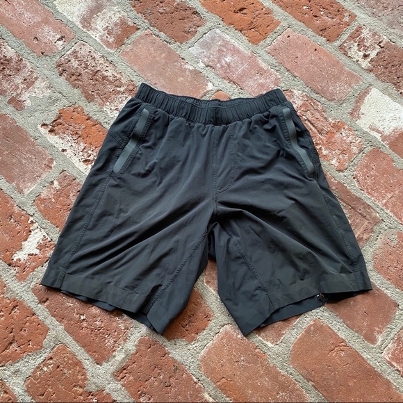 lululemon athletica Other - Lululemon men’s size small lined black shorts